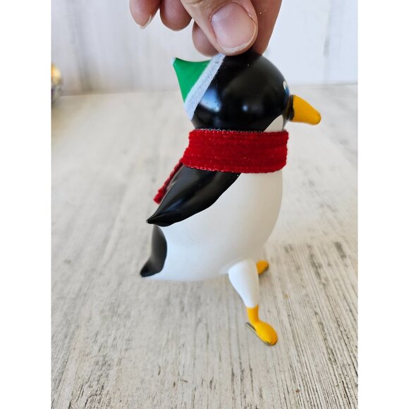 vintage Decarlini Penguin Italian glass ornament AS IS skating skater Xmas tree - Picture 3 of 8